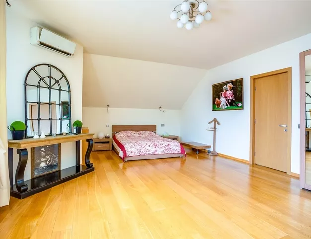 дом  в КП Знаменское Поле, 14 км от МКАД