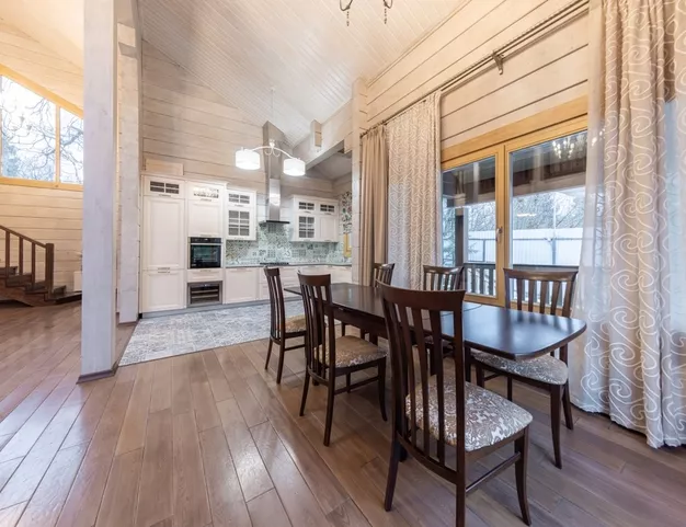 дом  в КП Дубки, 13 км от МКАД