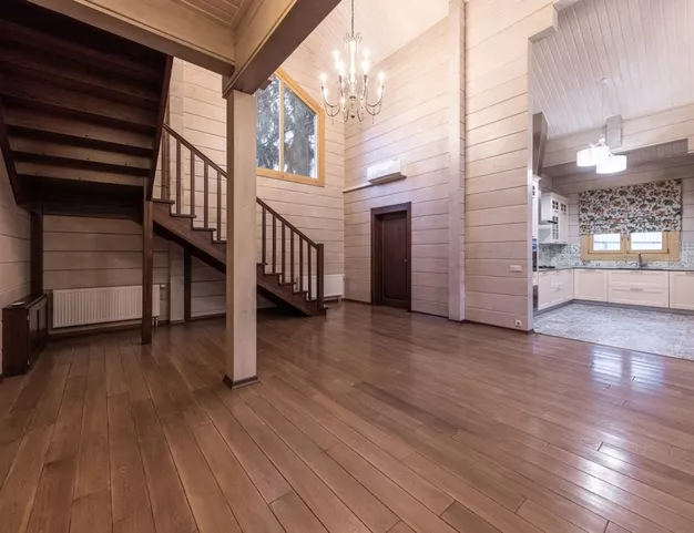 дом  в КП Дубки, 13 км от МКАД