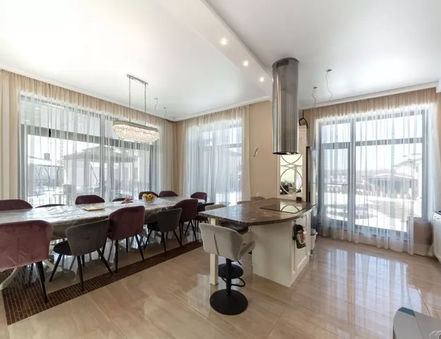 дом  в КП Новорижский, 19 км от МКАД