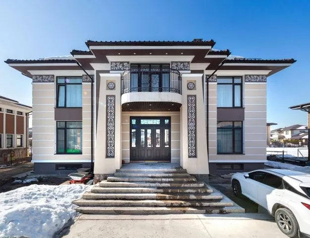 дом  в КП Новорижский, 19 км от МКАД