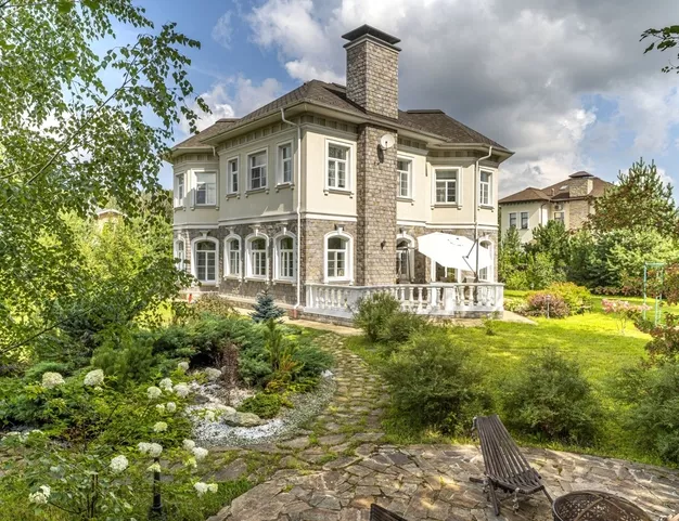 дом  в КП Павлово-2, 14 км от МКАД