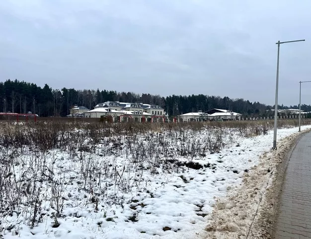 участок  в КП Николино, 23 км от МКАД