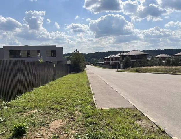 участок  в КП Подмосковные Просторы, 32 км от МКАД