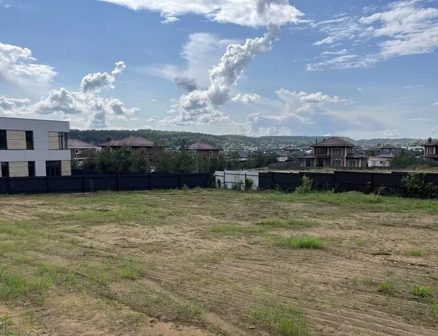 участок  в КП Подмосковные Просторы, 32 км от МКАД