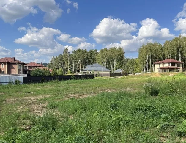 участок  в КП Подмосковные Просторы, 32 км от МКАД