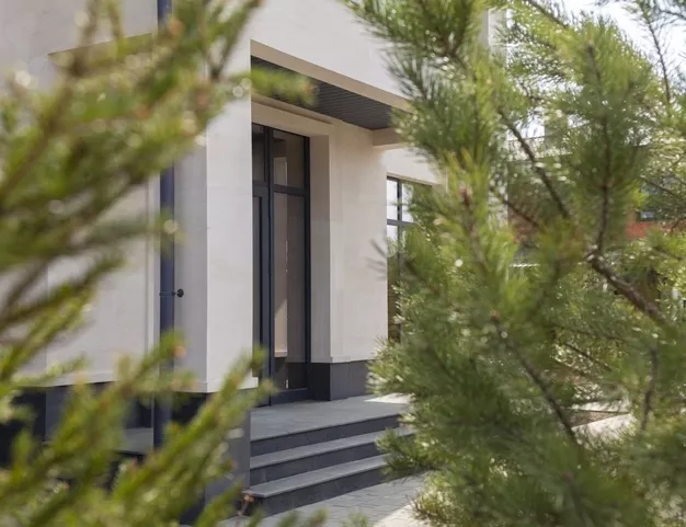 дом  в КП Павловы Озера, 14 км от МКАД