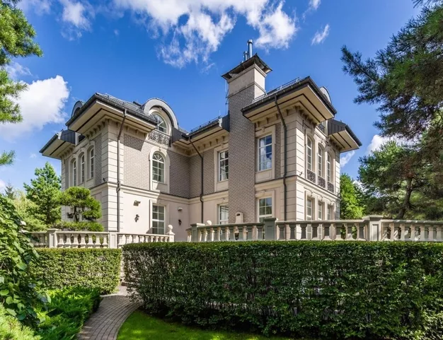 дом  в КП Жуковка XXI, 9 км от МКАД