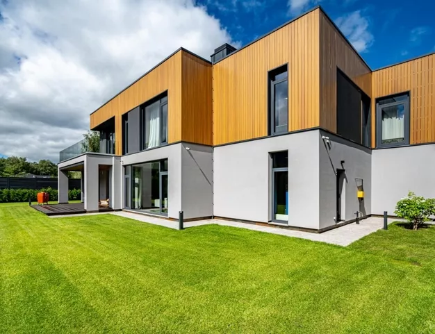 дом  в КП Заря, 16 км от МКАД