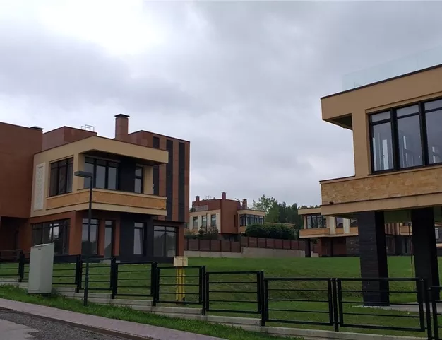 дом  в КП Фортопс, 24 км от МКАД