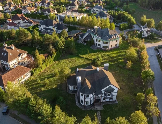 участок  в КП Княжье Озеро, 23 км от МКАД