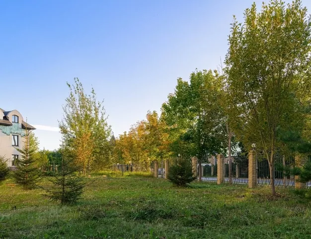 участок  в КП Княжье Озеро, 23 км от МКАД