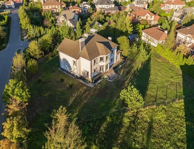 участок  в КП Княжье Озеро, 23 км от МКАД