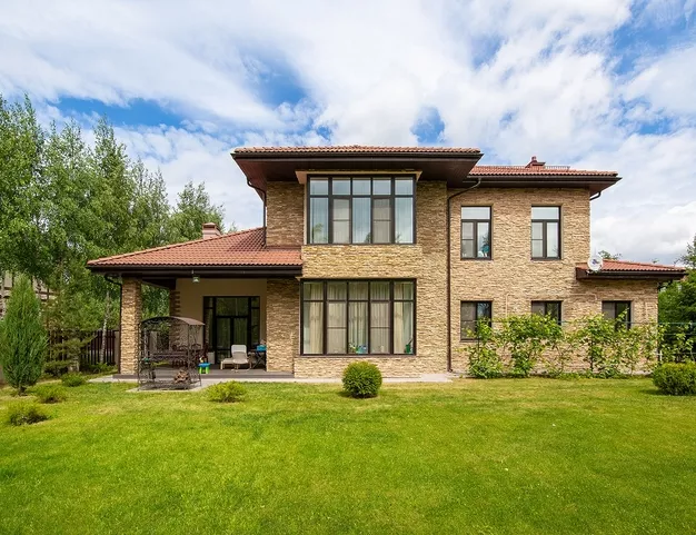 дом  в КП Ивановка, 28 км от МКАД