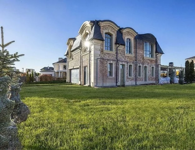 дом  в КП Миллениум Парк, 19 км от МКАД