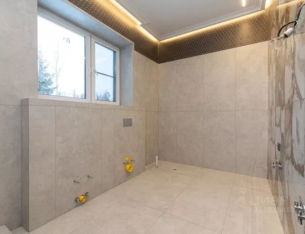 дом  в КП Зеленая Роща-1, 35 км от МКАД