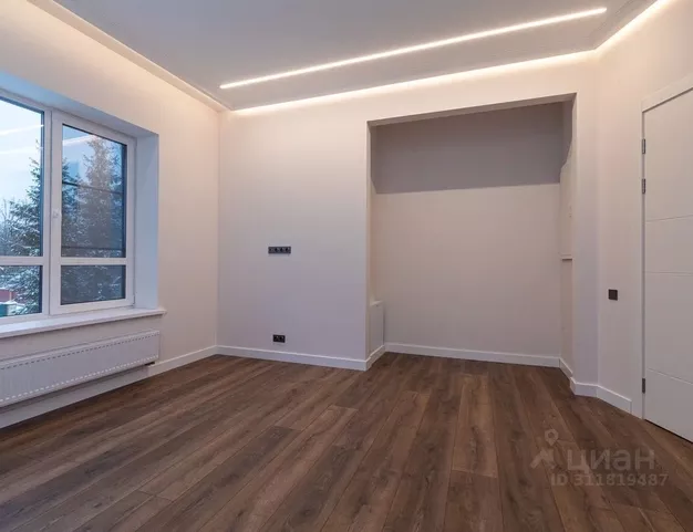 дом  в КП Зеленая Роща-1, 35 км от МКАД