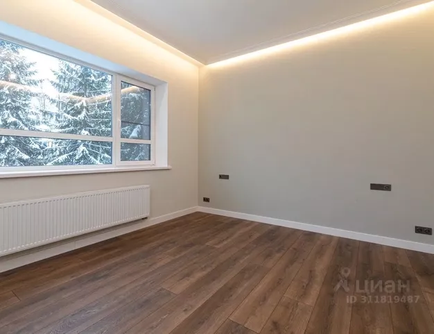 дом  в КП Зеленая Роща-1, 35 км от МКАД