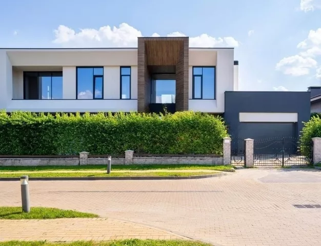 дом  в КП Миллениум Парк, 19 км от МКАД