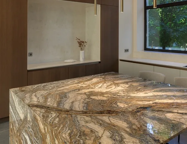 дом  в КП Резиденции Бенилюкс, 19 км от МКАД