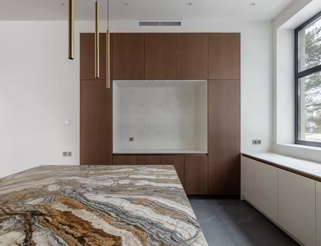 дом  в КП Резиденции Бенилюкс, 19 км от МКАД