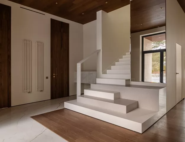 дом  в КП Резиденции Бенилюкс, 19 км от МКАД