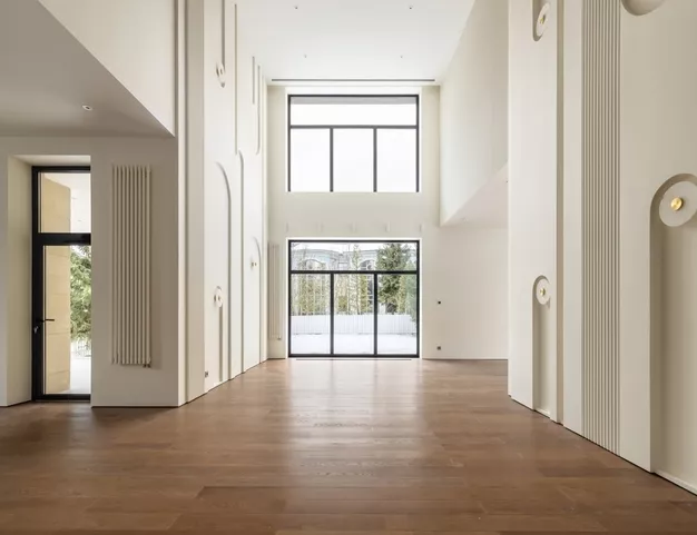 дом  в КП Резиденции Бенилюкс, 19 км от МКАД