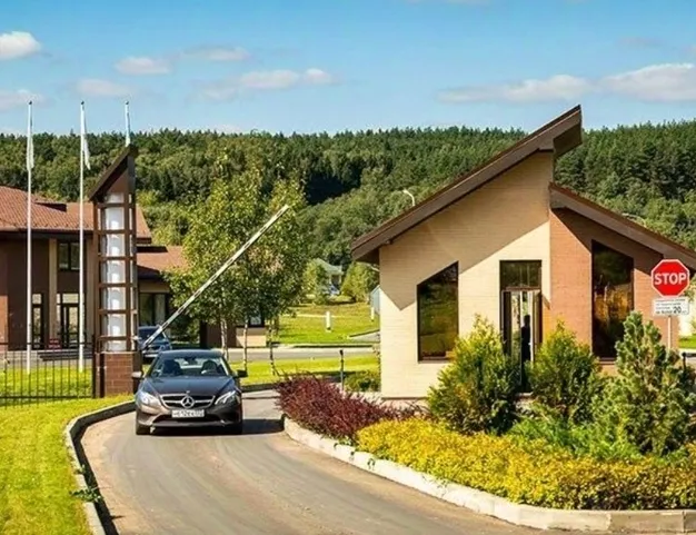 участок  в КП Лес и река, 14 км от МКАД