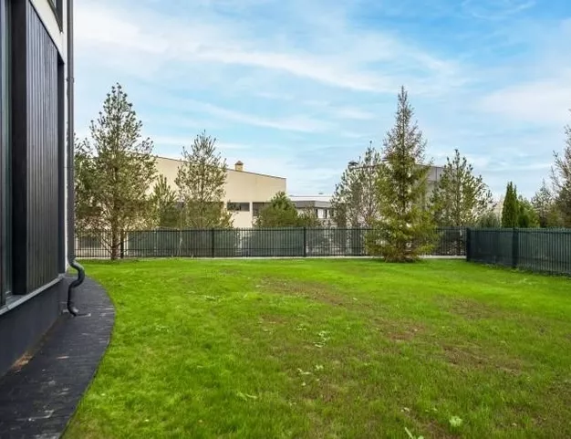 дом  в КП Березки, 17 км от МКАД