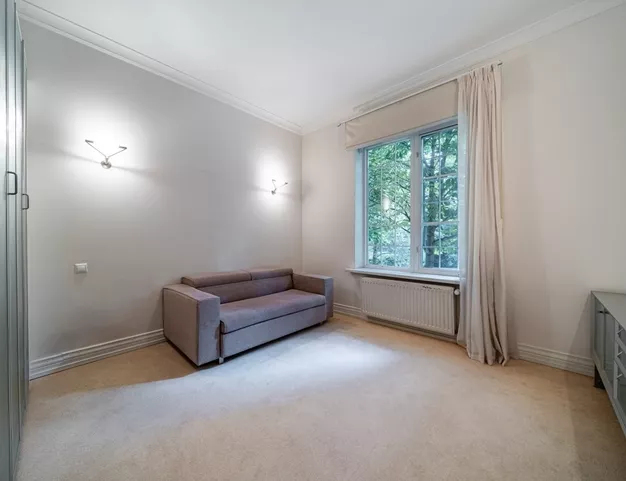 дом  в КП Николино, 23 км от МКАД