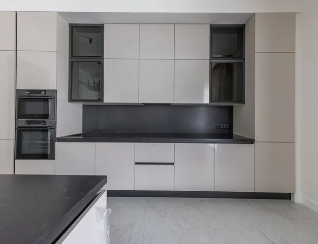 дом  в КП Петровский, 13 км от МКАД