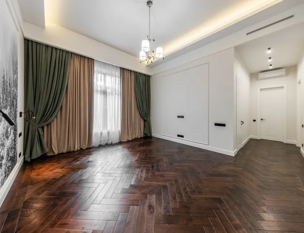 дом  в КП Петровский, 13 км от МКАД