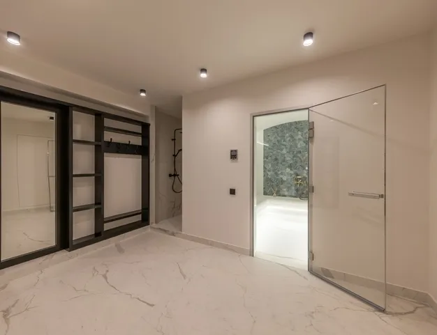 дом  в КП Петровский, 13 км от МКАД