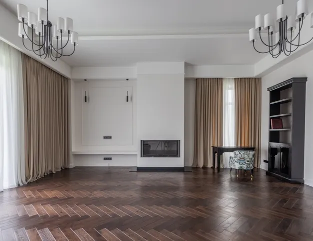 дом  в КП Петровский, 13 км от МКАД