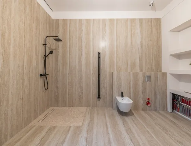 дом  в КП Петровский, 13 км от МКАД