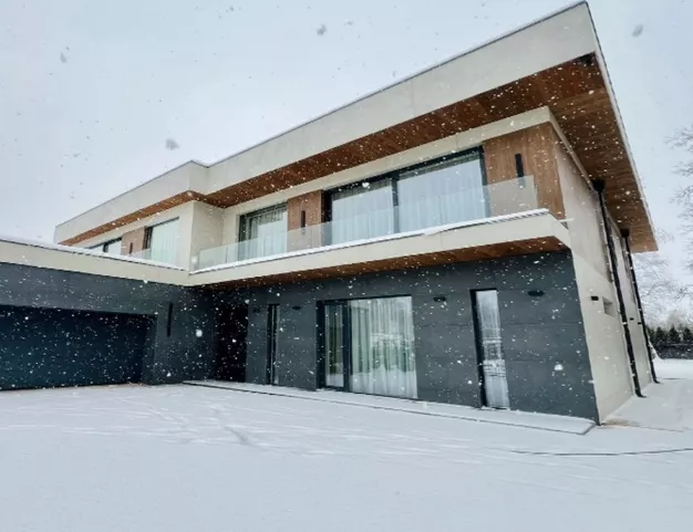 дом  в КП Монтевиль, 23 км от МКАД