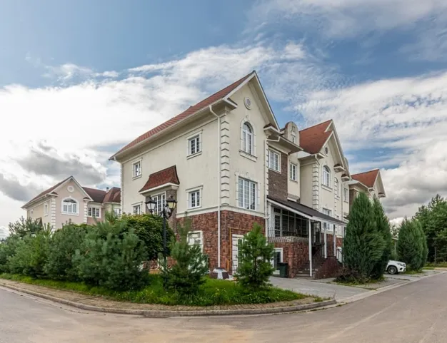 таунхаус  в КП Онегино, 25 км от МКАД