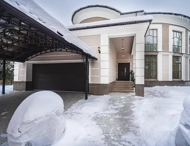 дом  в КП Новахово, 14 км от МКАД