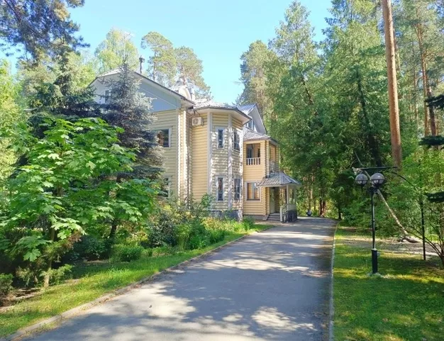 дом  в КП Серебряный Бор, 1 км от МКАД