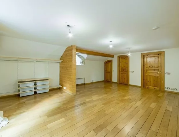 дом  в КП Серебряный Бор, 1 км от МКАД