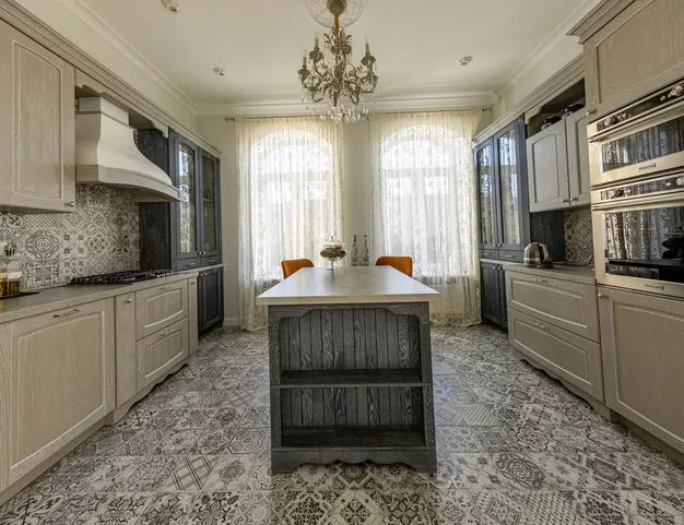 дом  в КП Николина Поляна, 18 км от МКАД