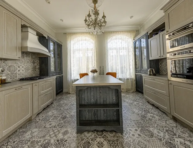 дом  в КП Николина Поляна, 20 км от МКАД