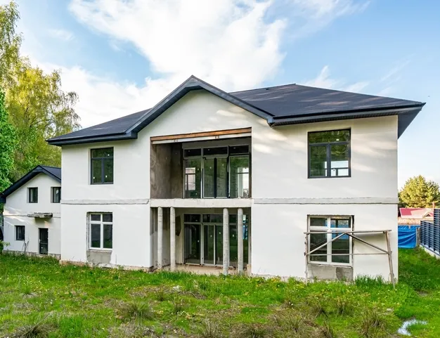 дом  в КП Заря, 16 км от МКАД