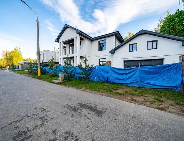 дом  в КП Заря, 16 км от МКАД