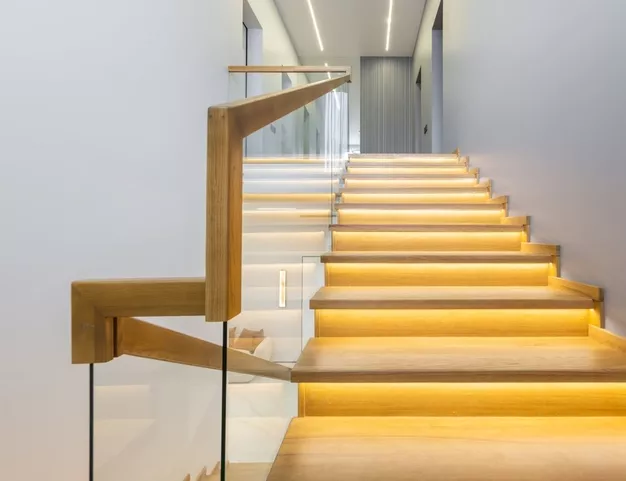 дом  в КП Заря, 16 км от МКАД