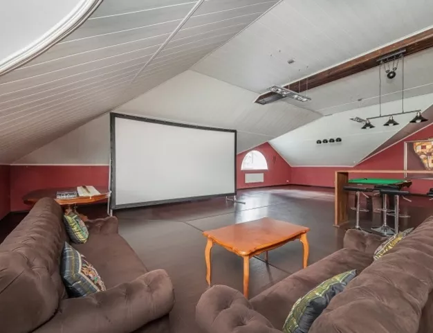 дом  в КП Шишкин лес, 40 км от МКАД