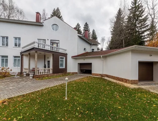 дом  в КП Шишкин лес, 40 км от МКАД