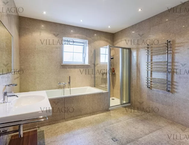 дом  в КП Величъ, 39 км от МКАД