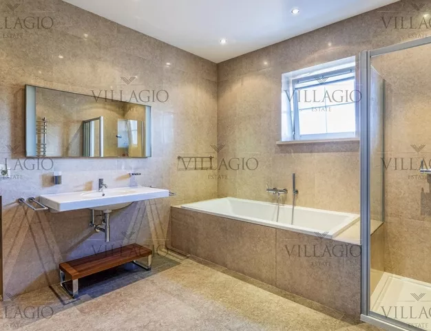 дом  в КП Величъ, 39 км от МКАД