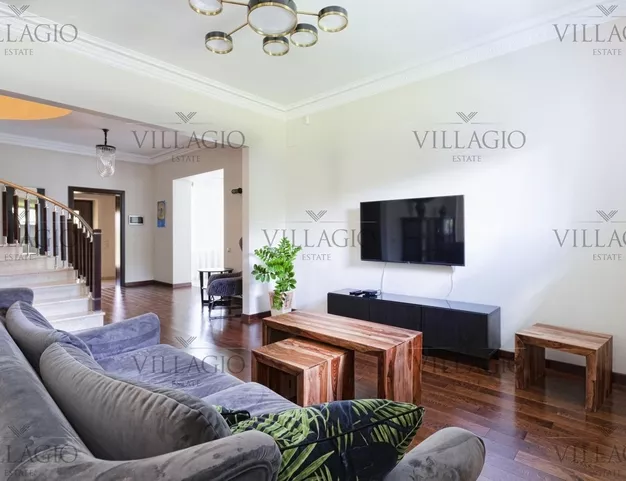 дом  в КП Величъ, 39 км от МКАД